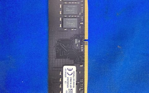 宁乡史上第一次发现黑色的假金士顿内存